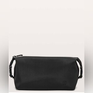 lululemon Command the Day Kit (Black)